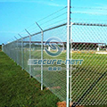 Pvc coated chain link fence for hillside